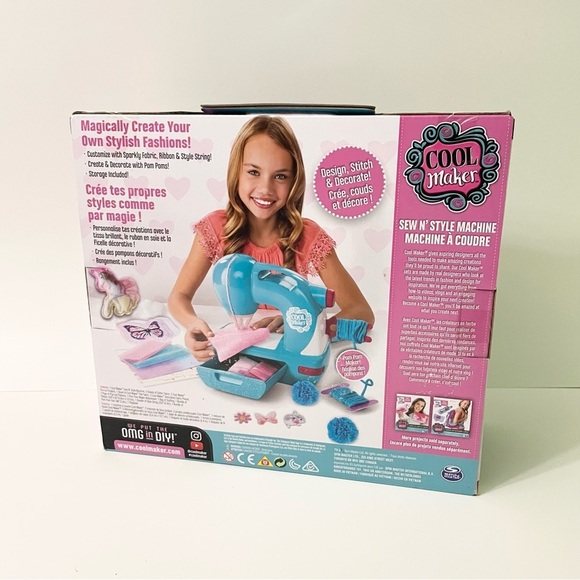 Cool Maker - Deluxe Sew N Style Sewing Machine with Pom Pom Maker Attachment - Picture 7 of 16